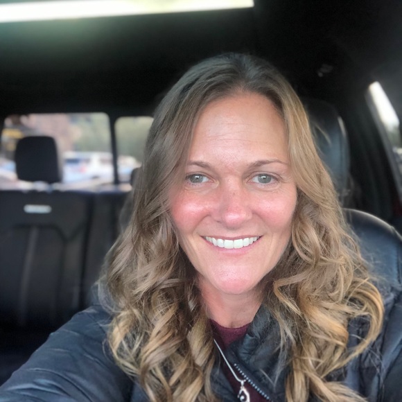 Meet your Posher, Daniella - Picture 1 of 1